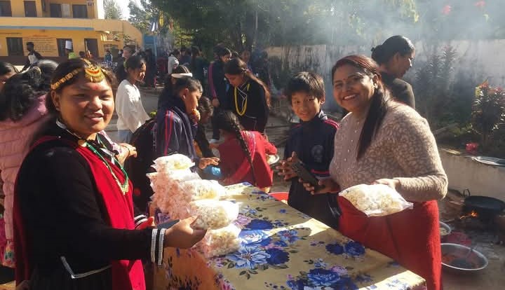 सरस्वती माध्यमिक विद्यालय सुन्दरगाँउमा साँस्कृतिक तथा खाना महोत्सव