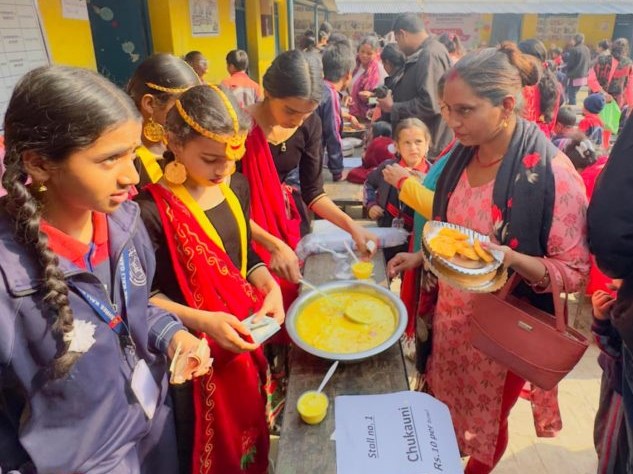 ब्यवहारिक ज्ञान र सिप सिकाउन विद्यालयमा खाना महोत्सव